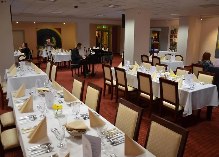 Hotel **** 4*