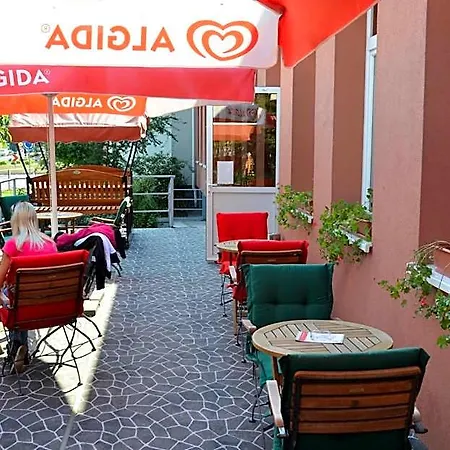 Hotell **** Galanta